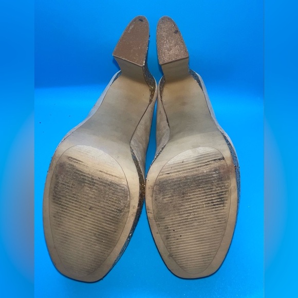 GUC Elle Elegant Beige and Gold Glitter Heels - Picture 7 of 8